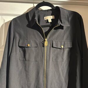 Cool Michael kors blous  can wear long sleeve or fold up for short.